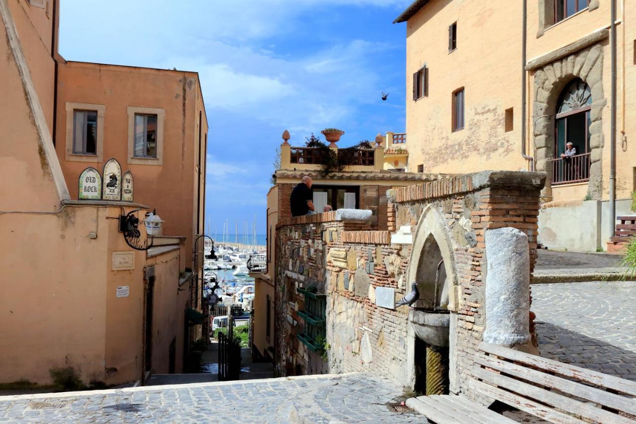Il Borgo Luxury Suites Nettuno Exterior foto